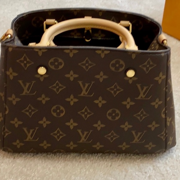 Louis Vuitton Montaigne BB - Picture 2 of 6